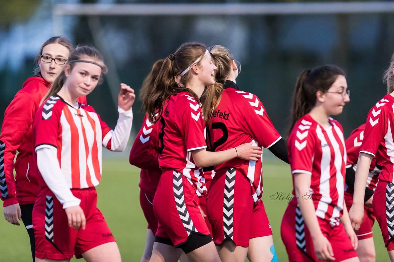 Bild 313 - wBJ SV Wahlstedt - TuS Tensfeld : Ergebnis: 0:1